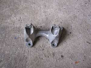 BMW 1er E81 E87 3er E90 E91 LCI Getriebehalter Automatikgetriebe 6795972