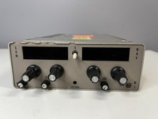 CESSNA RT 385A NAV/COM WHITE FACE P/N 46660-1000 W/ TRAY & CONNECTORS. FOR PARTS