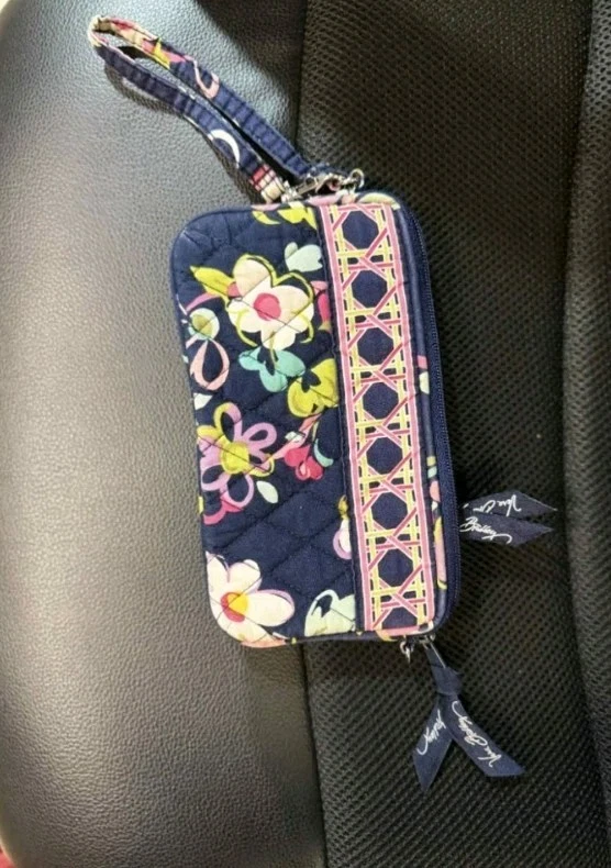 Cartera Muñequera Vera Bradley Azul Floral Foto 2 de 4