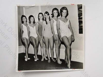 Miss Grampian Schönheitswettbewerb Finalisten Dundee Gebiet um 1960 Vintage Foto