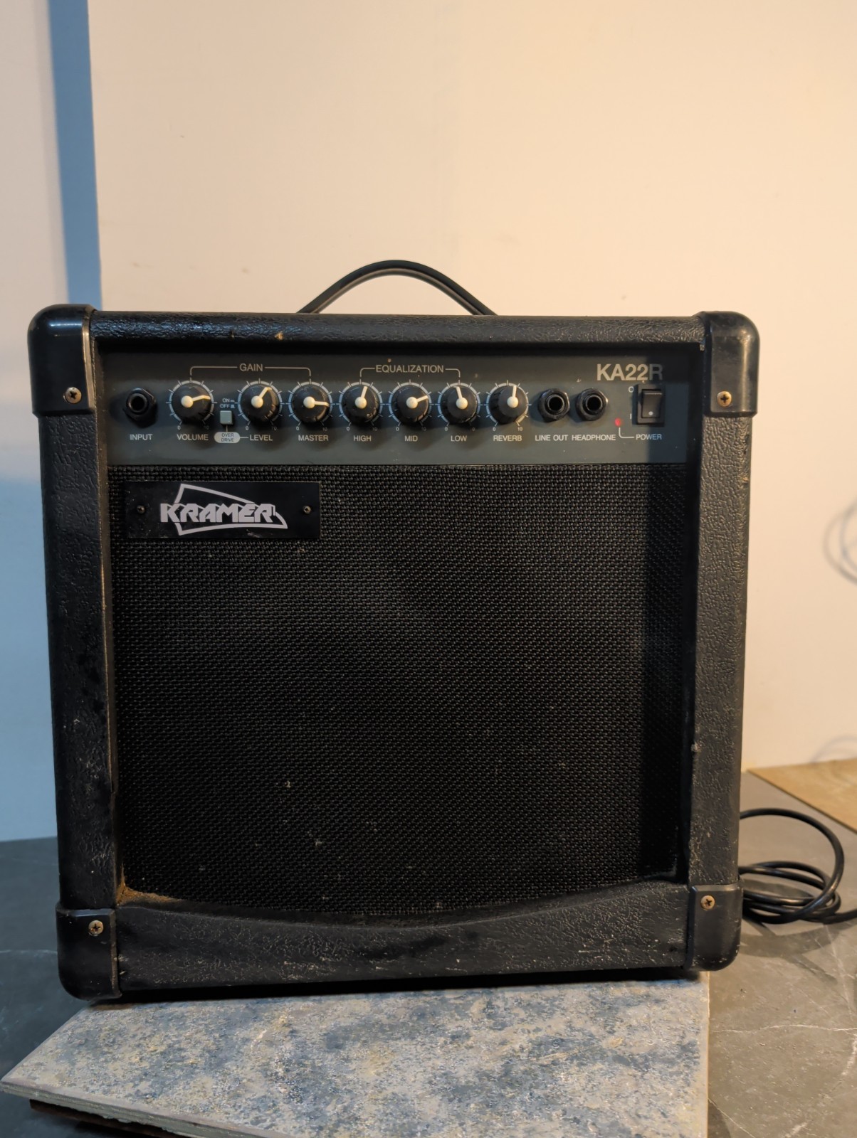 Vintage 1990s Kramer KA22R Guitar Keyboard Amp Amplifier Powers On