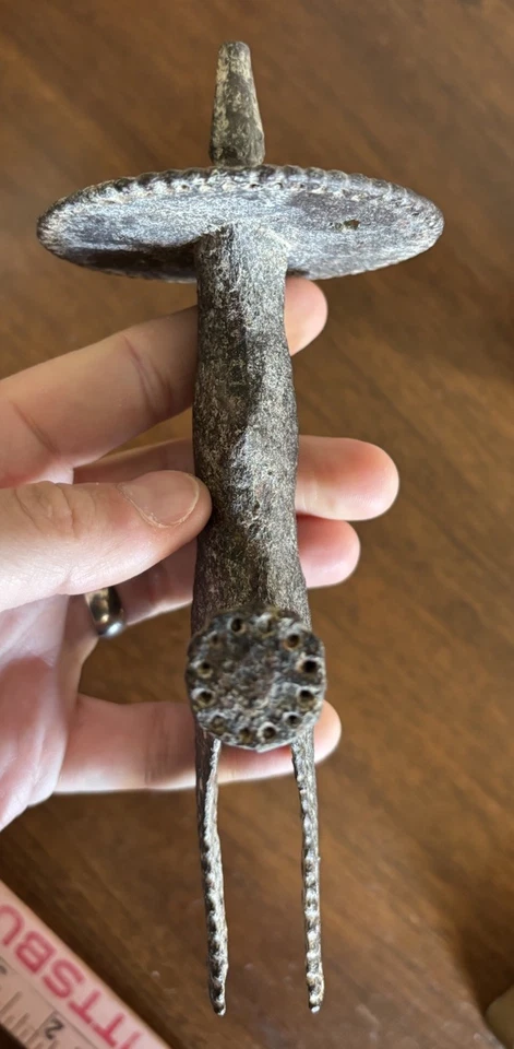 Antique Relic Mughal Indian Sikh All Shamshir Sword Talwar Hilt - Image 3 of 4