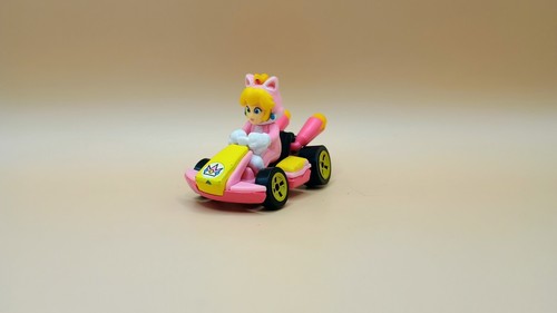 Figurine Jeu Vidéo Hot Wheels Mario Kart - Cat Peach En Standard Kart Rose Jouet Collection