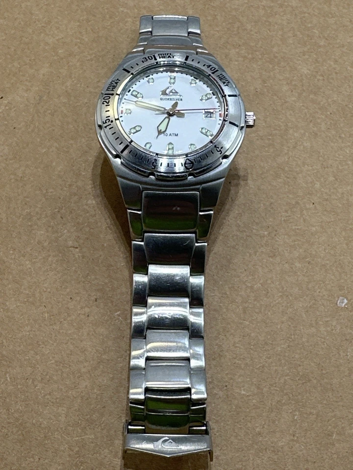 Reloj Hombre Quiksilver Acero Inoxidable Modelo ASTRA M046JF 10 ATM Resistente al Agua Foto 3 de 4