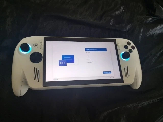 ASUS ROG Ally 512GB Handheld Console White - Screen Protector - Steam OS Or Win