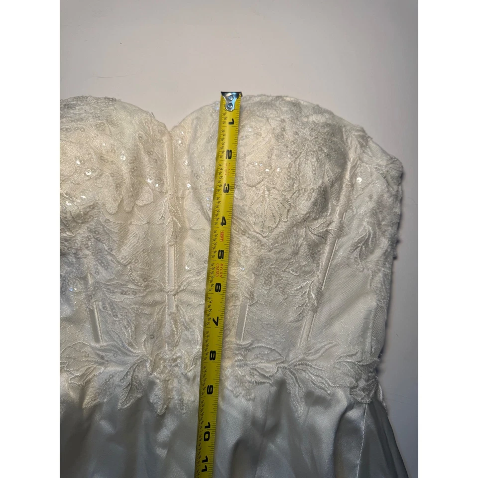 Vestido formal DB Studio marfil sin tirantes de encaje satinado para mujer talla 6 Foto 3 de 4