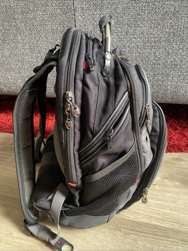 Sturdy Backpack 19inch Laptop Travel Multiple Storage - Image 4 of 4