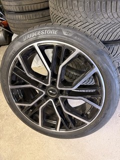 Komplett 4x Sommerreifen 245/40R 20 99Y Bridgestone