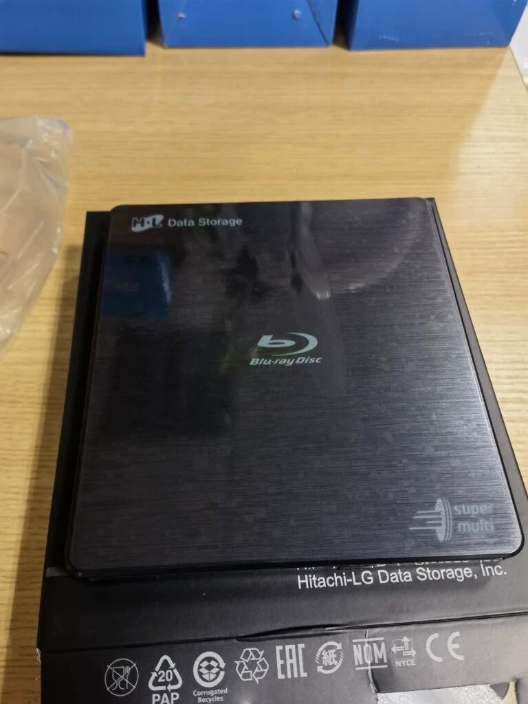 Original Hitachi-LG Slim Portable Blu-ray Writer BP55EB40