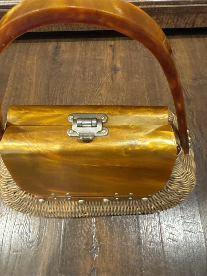 Винтажный плетеный Дамская сумка сумочка с мраморный коричневый Lucite ручки и отделка Гонконг - Изображение 4 из 4