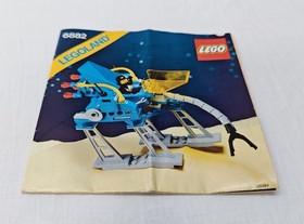 Lego 6882 Classic Space - Walking Astro Grappler *Used* with *Instructions*