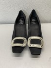 Roger Vivier Womens Belle Vivier Satin Crystal Pumps Size 9.5 Black *Preowned* — photo 1