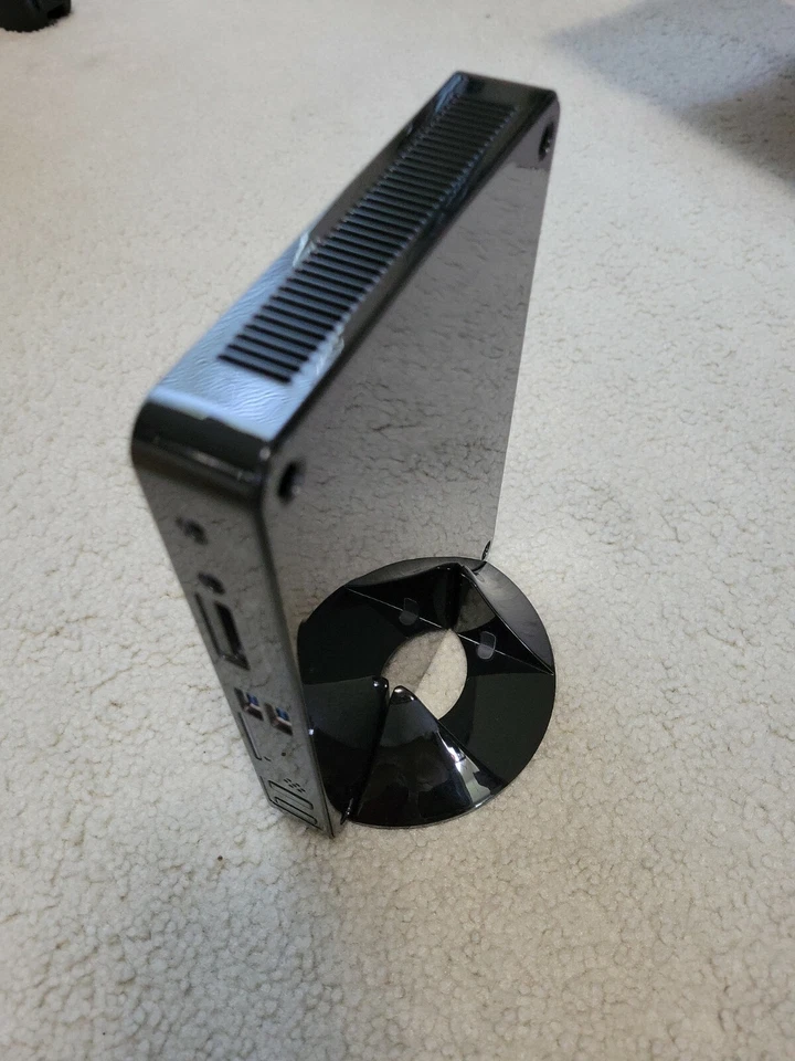 Foxconn NetTop USFF PC NT-A3500 AMD E-350 4GB RAM 240GB SSD EXCELLENT Condn RARE - Image 3 of 4