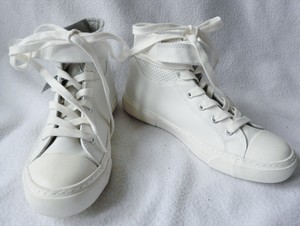next white trainers