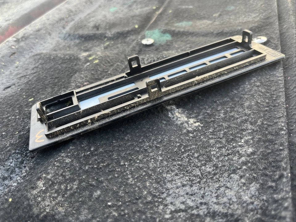 355944-4010 1993-1998 Toyota T-100 cubierta de control de clima bisel OEM Foto 3 de 4