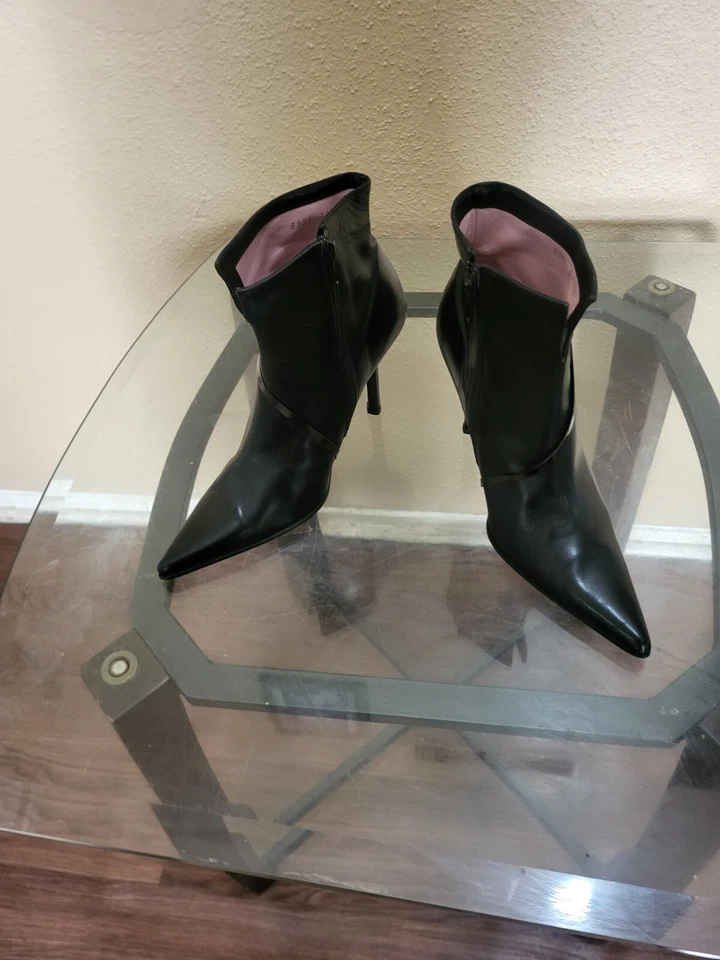 Botas de cuero negras al tobillo Cesare Paciotti para mujer, talla 37/6, Italia, estado muy bueno Foto 4 de 4