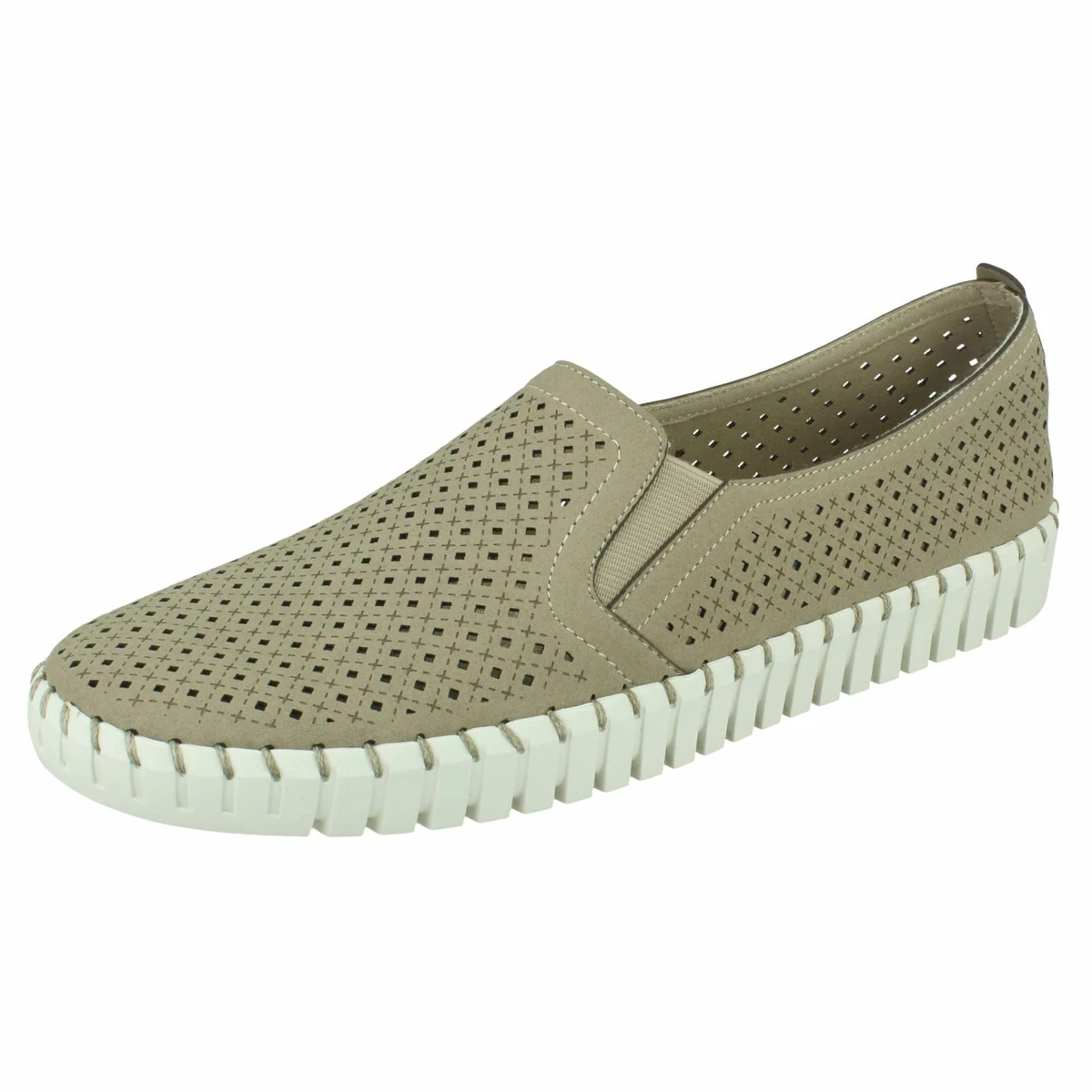 Skechers bridal shoes 2025