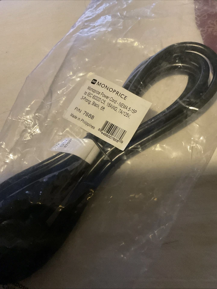 Cable de alimentación de 3 clavijas Monoprice - 6 pies - negro, NEMA 5-15P a IEC 60320 C19, 14AWG Foto 3 de 4
