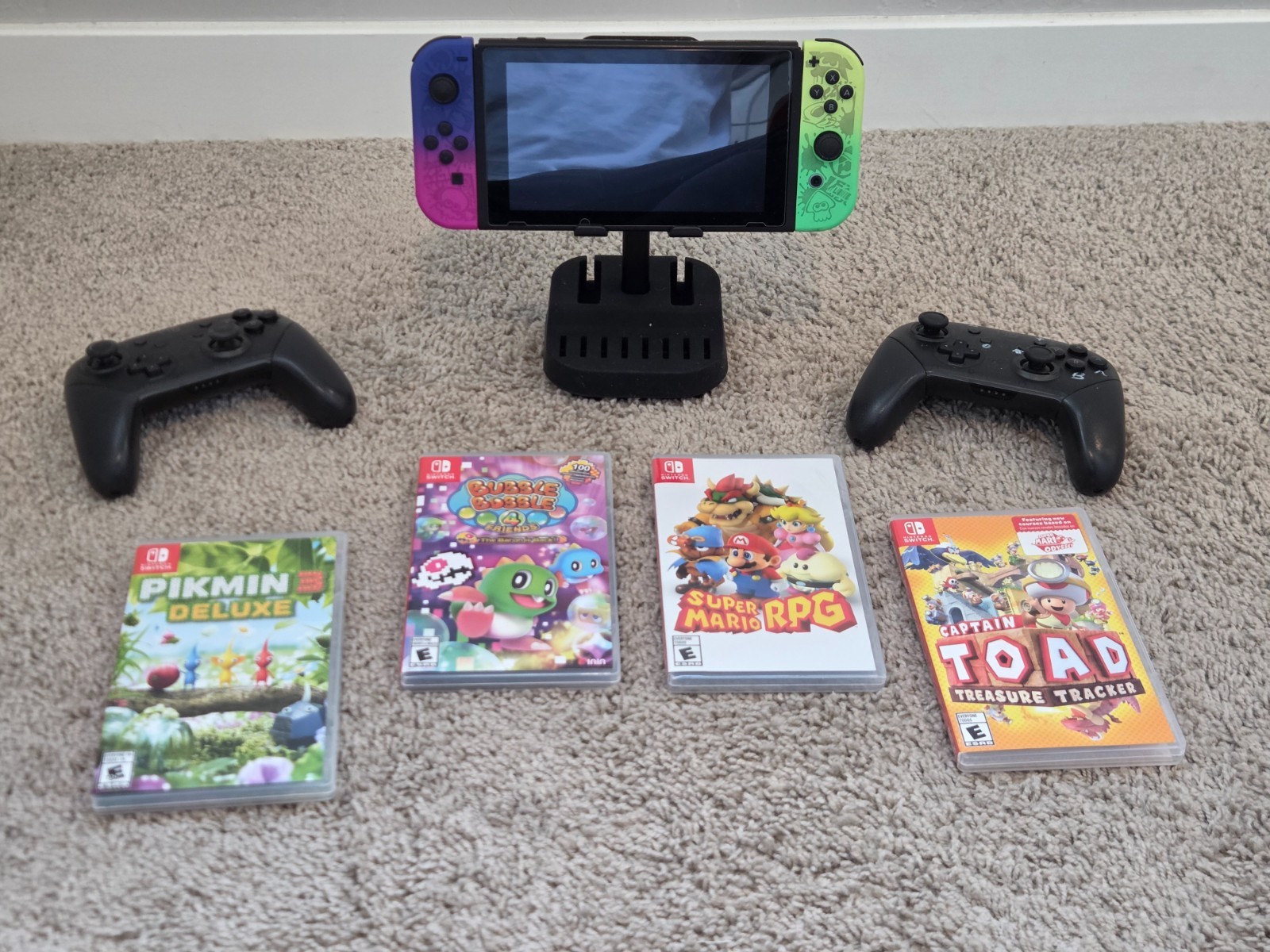 Nintendo Switch Console Splatoon with 4 Games & Controllers and Stand (HAC-001)