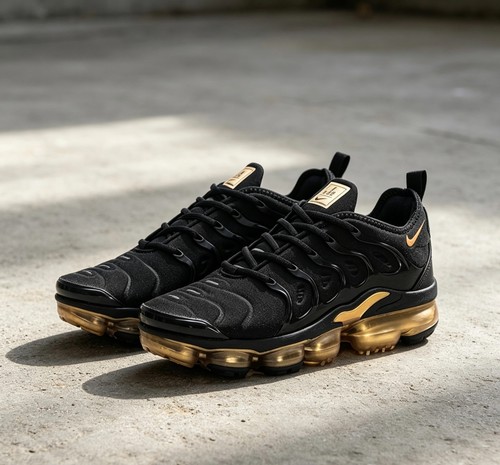 Nike Air VaporMax Plus Black Metallic Gold CW7299-001 Men's Running Shoes