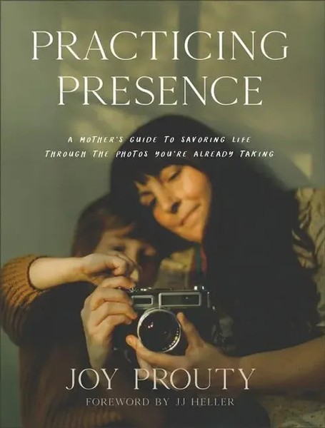 Joy Prouty | Practicing Presence | Buch | Englisch (2023) | Gebunden-image