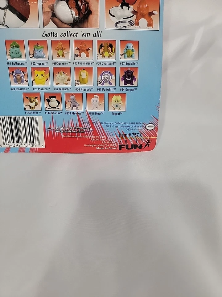 De colección NUEVO SELLADO 2000 Pokemon Charizard Figura Poke Ball Basic Divertido Llavero Foto 4 de 4