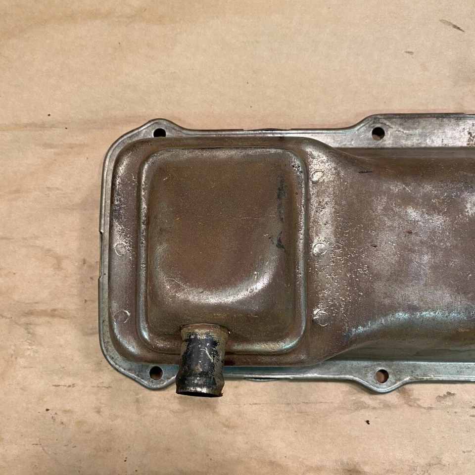 Cubierta de válvula cola de golondrina original 75-76 VW Golf MK I conejo cubierta de leva OEM Foto 2 de 4