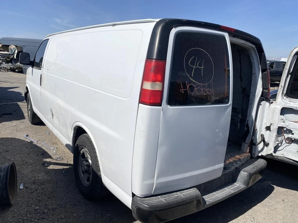 Used Air Cleaner Assembly fits: 2006 Chevrolet Express 1500 van 4.3 Grade A - Изображение 4 из 4