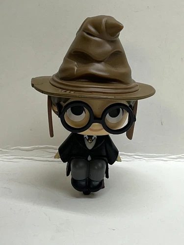 Funko Mystery Mini Pop! - Harry Potter w/Sorting Hat - Loose - Broken Leg