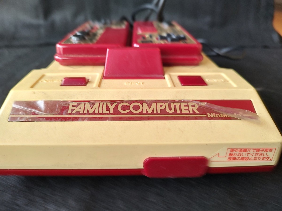 Nintendo Famicom NES HVC-001 Two Consoles, RF Switch, Games