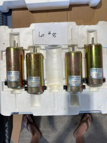 LOTE de 4 motores de CC PITTMAN LO-COG 24 voltios - Imagen 1 de 1