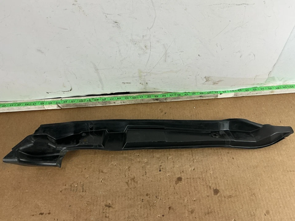 AUDI Q5 2009-2017 - Guardabarros interior trasero derecho placa protectora 8R0821112C OEM Foto 4 de 4