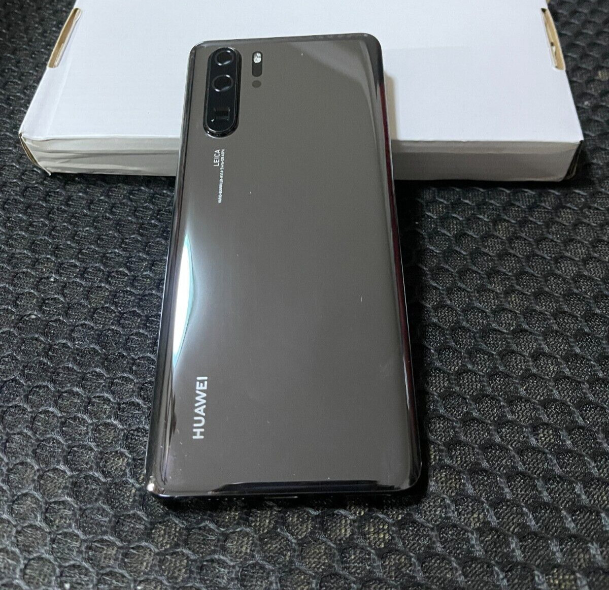 Huawei P30 Pro VOG-L29 - 256GB - Black (Unlocked) (8GB RAM) for