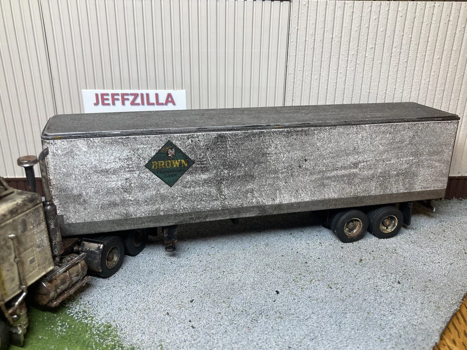 Semirremolque y remolque Kenworth K100 1/64 diecast oxidado desgastado granero encontrar DCP Foto 4 de 4