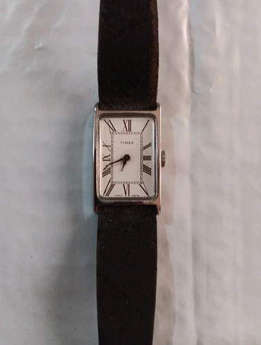 Vintage Timex Tank Watch Women's  Rectangular 51610-02376 Run