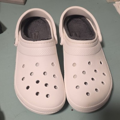 Crocs Men's White Rubber Lined Faux Fur Casual Clogs Size 10 Slip-On Winter