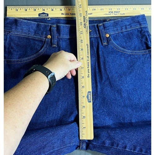 WRANGLER Men's Classic Dark Wash Denim Blue Jeans 33" X 34" - Picture 6 of 8