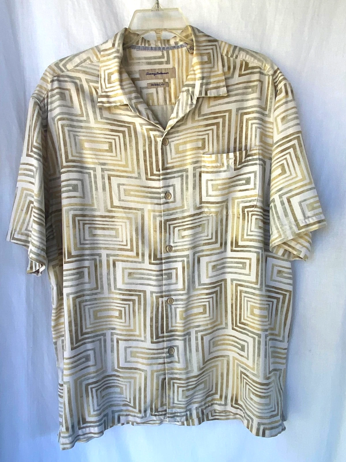 TOMMY BAHAMA..100% SILK..ORIGINAL FIT..CAMP..SHIRT..MEN XL
