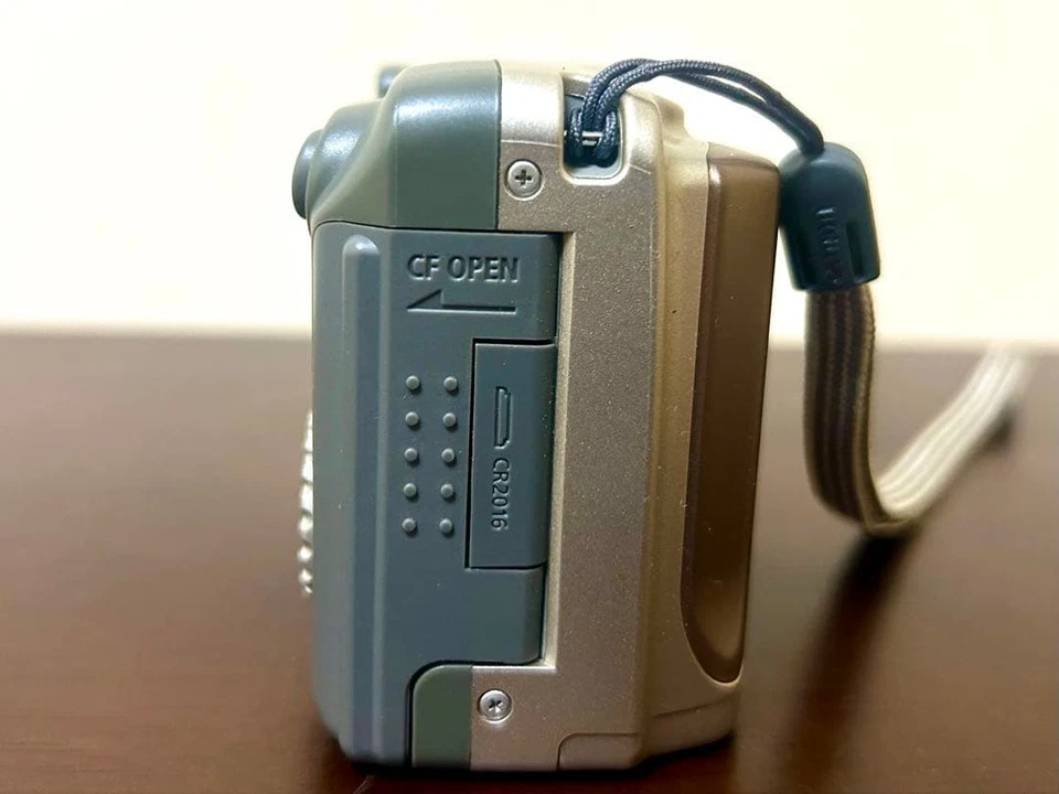 Canon PowerShot A20 Digital Camera 2.1MP 7.5x Zoom Tested with Accessories - Image 2 of 4