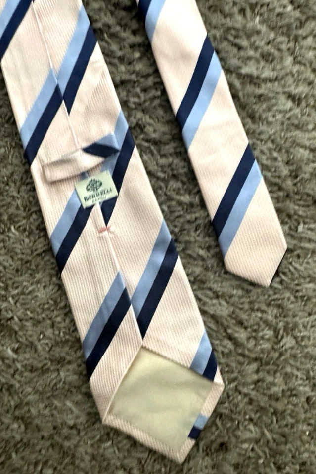 Corbata Borreli Napoli Cuello 100% Seda Italia 59.25"L / 3.7"W Rosa Claro Rayas Usada en Excelente Condición Foto 2 de 4