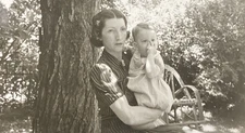 1940s Beautiful Woman Holding Cute Adorable Little Boy Kid Original Photo P20k16