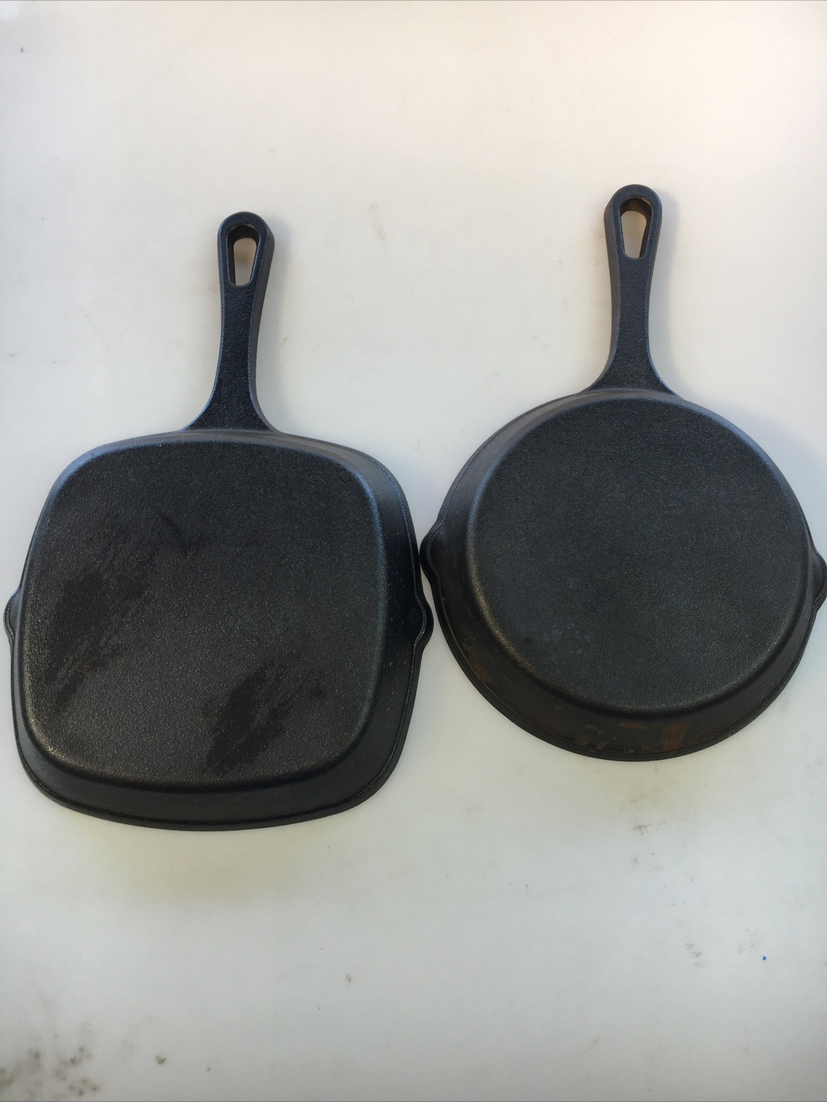 Sedona Cast Iron Skillet & Square Grill Pan 3 Piece Set Silicone Handle