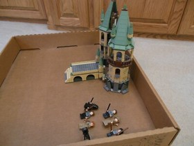 LEGO Harry Potter Deathly Hallows Hogwarts (4867), used complete manual and box