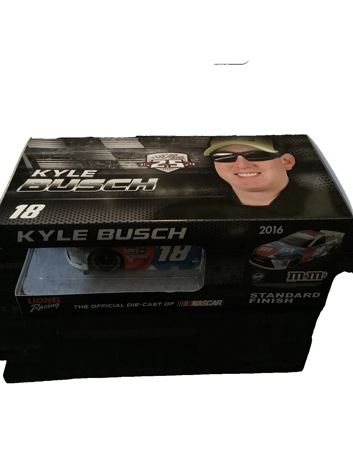 Kyle Busch Diecast Sport & Touring Cars 1:24 2016 Vehicle Year