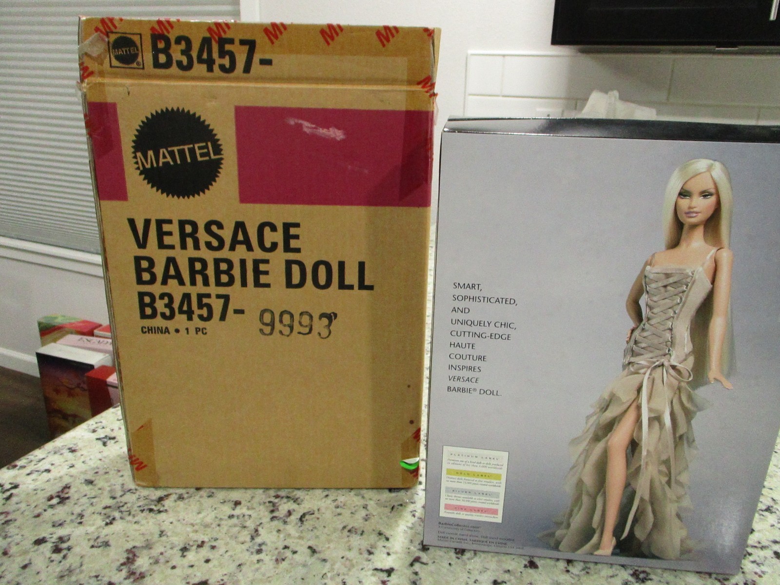 Versace Barbie Doll 2004 Gold Label Mattel B3457 thumbnail 6