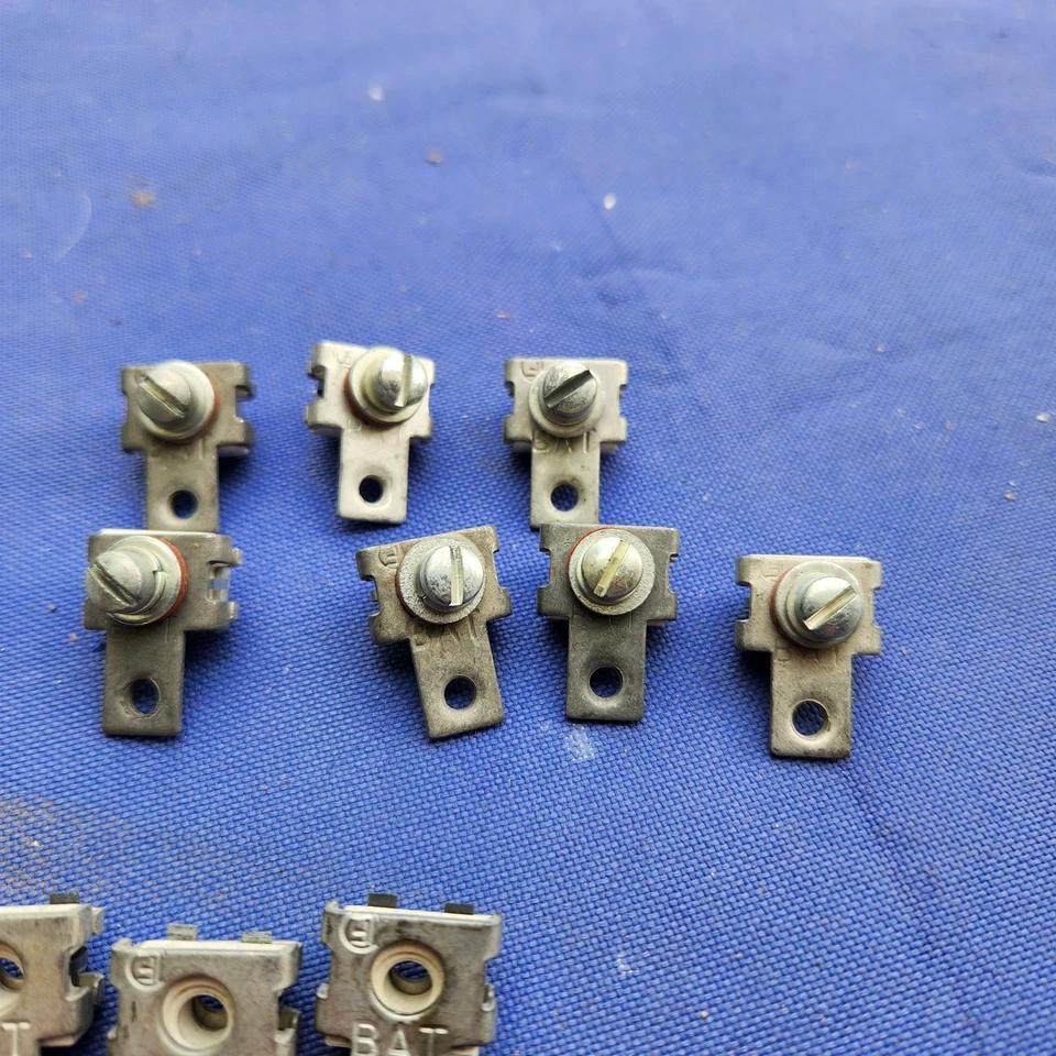 BUICK 1945172 1959-1962 LESABRE INVICTA & ELECTRA  1961-1962 SPECIAL - Image 3 of 4