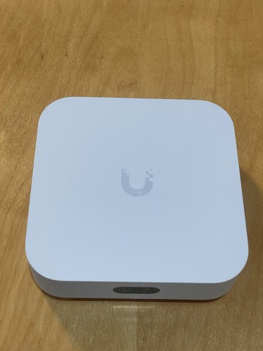 Ubiquiti UniFi Express (UX) WiFi 6 Router - Bild 2 von 8