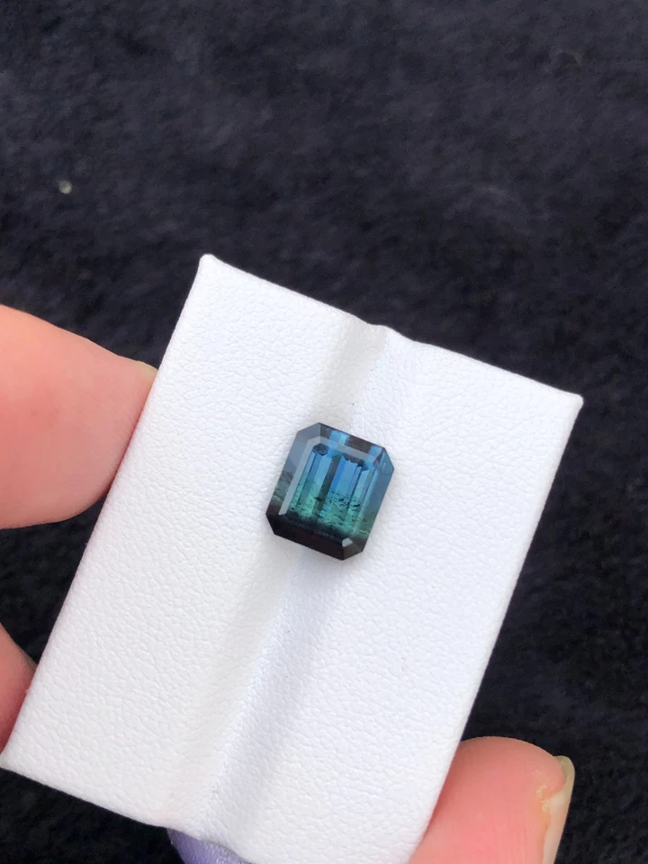 Bi-Color Blue Tourmaline Gemstone: Emerald Cut, 3.4 Carats - Image 2 of 4