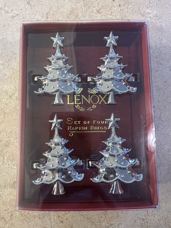 Brand New In Box Set Of 4 Silver Lenox Christmas Tree Napkin Ring Holders