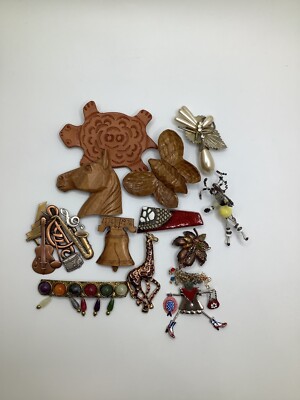 Lot Of 12 Charming Unique Unbranded Some Signed Brooches Lot See Pictures